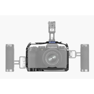 Leofoto X-S20 cameracage gemonteerd rond Fujifilm X-S20 camera met bovenhandgreep en twee zijhandgrepen als rig.