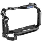 Leofoto X-S20 cameracage rechterzijaanzicht met meerdere 1/4-inch montagegaten langs de zijkant.