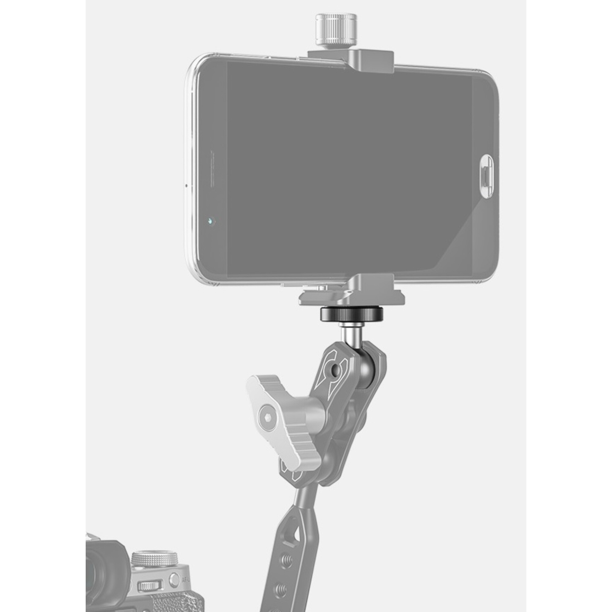 Leofoto AM-8-6 scharnierende arm gemonteerd in AM-8 modulaire arm als steun onder smartphonehouder op statief.