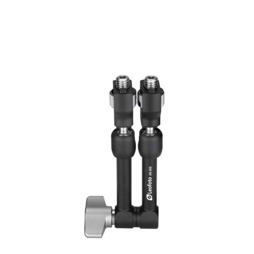 Leofoto AM-3 scharnierende arm rechtopstaand dubbelarmig ontwerp met twee schroefdraadadapters en grote klemknop.