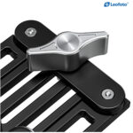 Leofoto WN-02 Raamstatief close-up van zilverkleurige vlindermoer op zwarte aluminium basis.