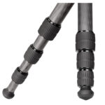 Leofoto LX-254CT Tripod close-up van segmentsloten en buisdiameters.