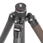 Leofoto LX-255CT Tripod middenkolom met hoogtevergrendeling close-up.