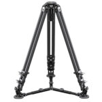 Leofoto LVC-193 Tripod op locatie met camera, stabiele dubbele buispoten en spreider.