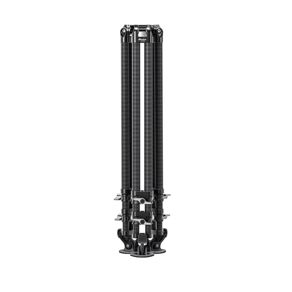 Leofoto LVC-253C Tripod opgevouwen met ingeschoven poten voor transport.