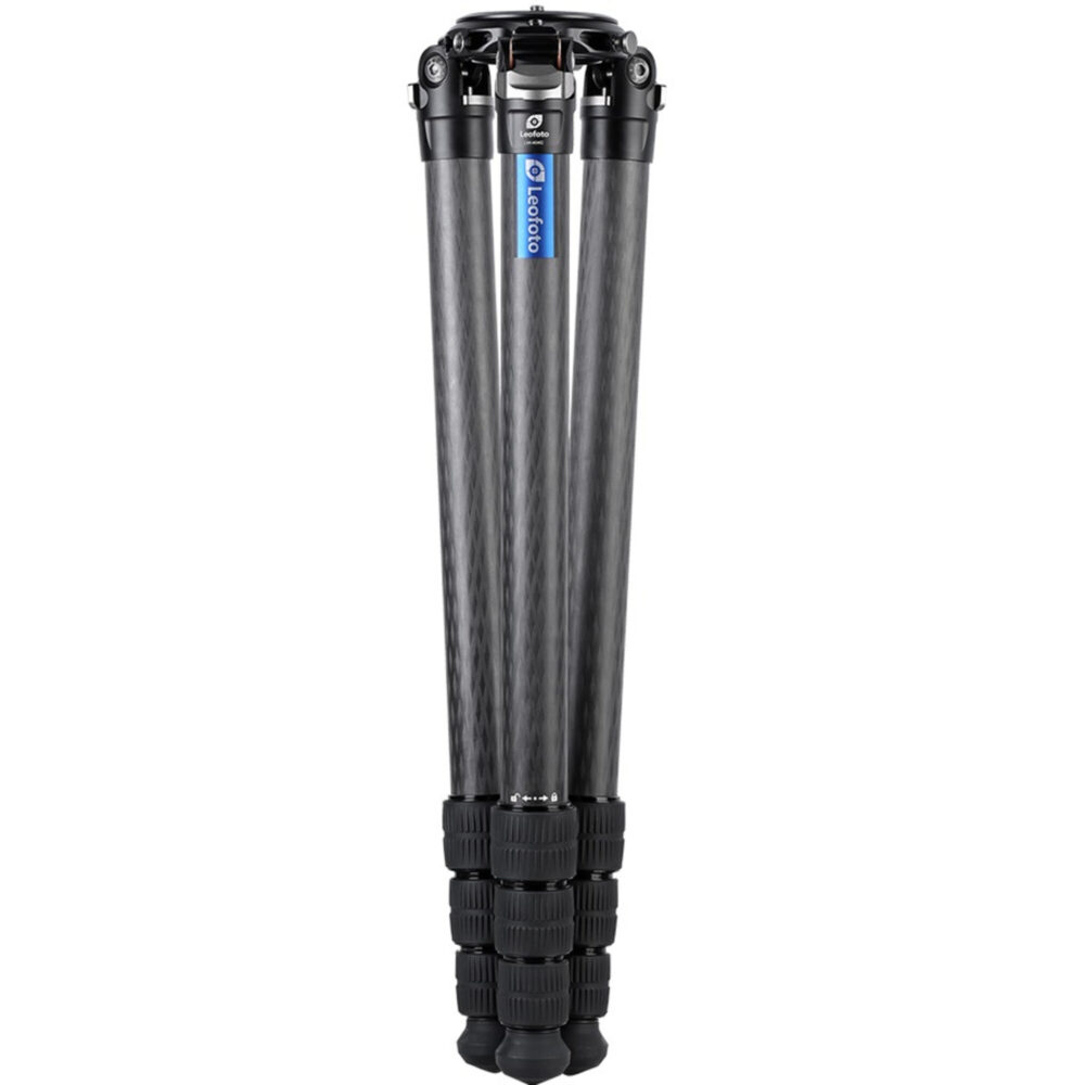 Leofoto LM-404C Tripod close-up van dikke carbon poten met draaivergrendelingen.