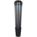Leofoto LM-404C Tripod close-up van dikke carbon poten met draaivergrendelingen.
