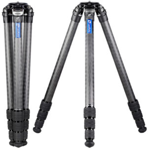 Leofoto LM-404CL Tripod detail van dikke carbon poten met draaivergrendelingen.