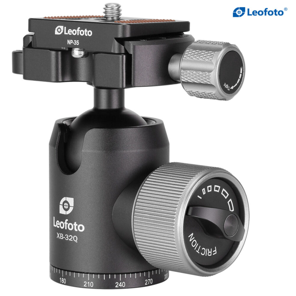 Leofoto LX-225CT Tripod XB-32Q kogelkop met Arca‑Swiss klem en frictieregeling.