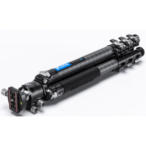 Leofoto LSR-324C Tripod compact opgevouwen voor transport.