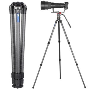Leofoto LM-323C Tripod volledig uitgeschoven op maximale werkhoogte.