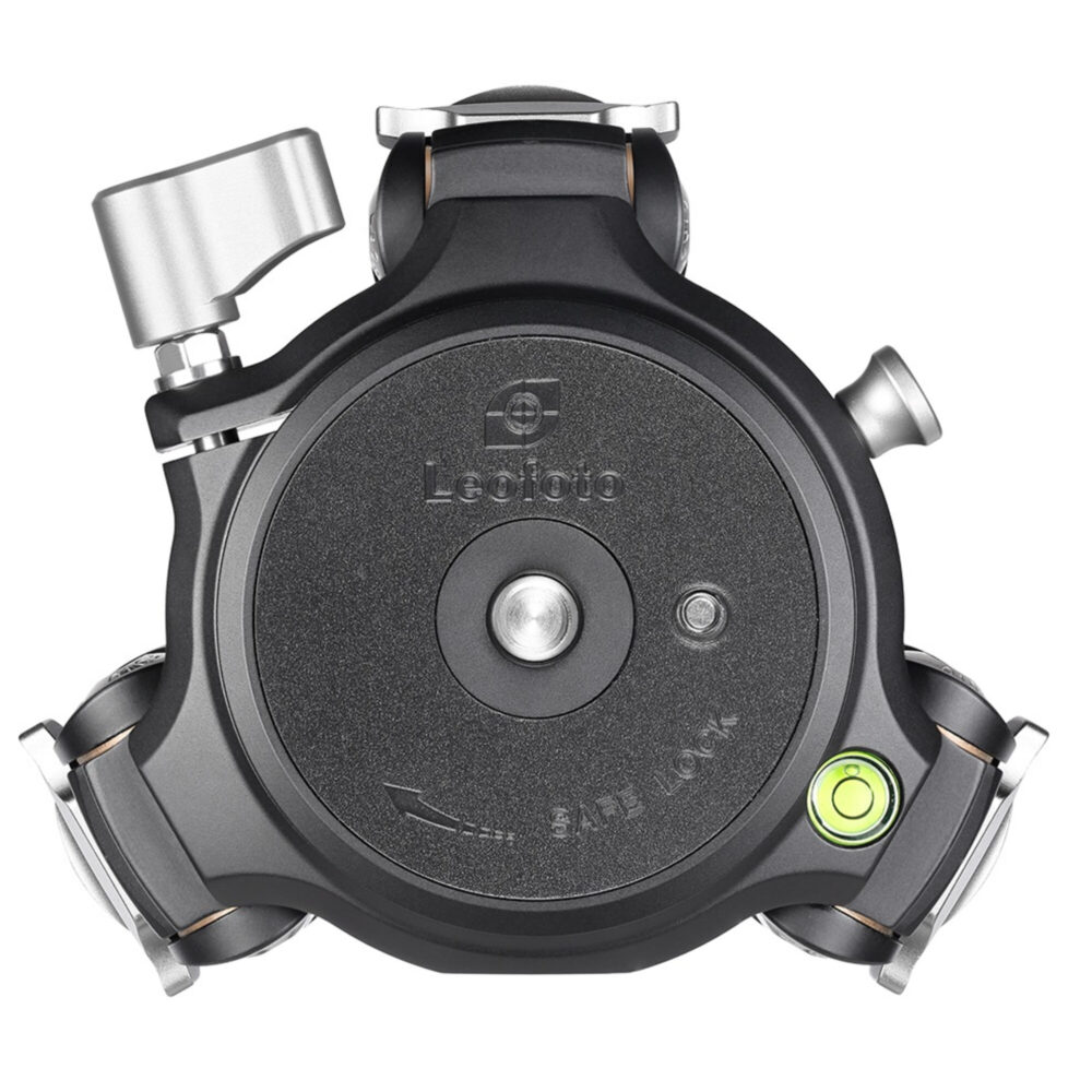 Leofoto LM-364C Tripod bovenaanzicht montageplaat met 3/8-inch schroefdraad en waterpas.