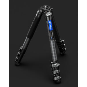 Leofoto LSR-324C Tripod compact opgevouwen voor transport.