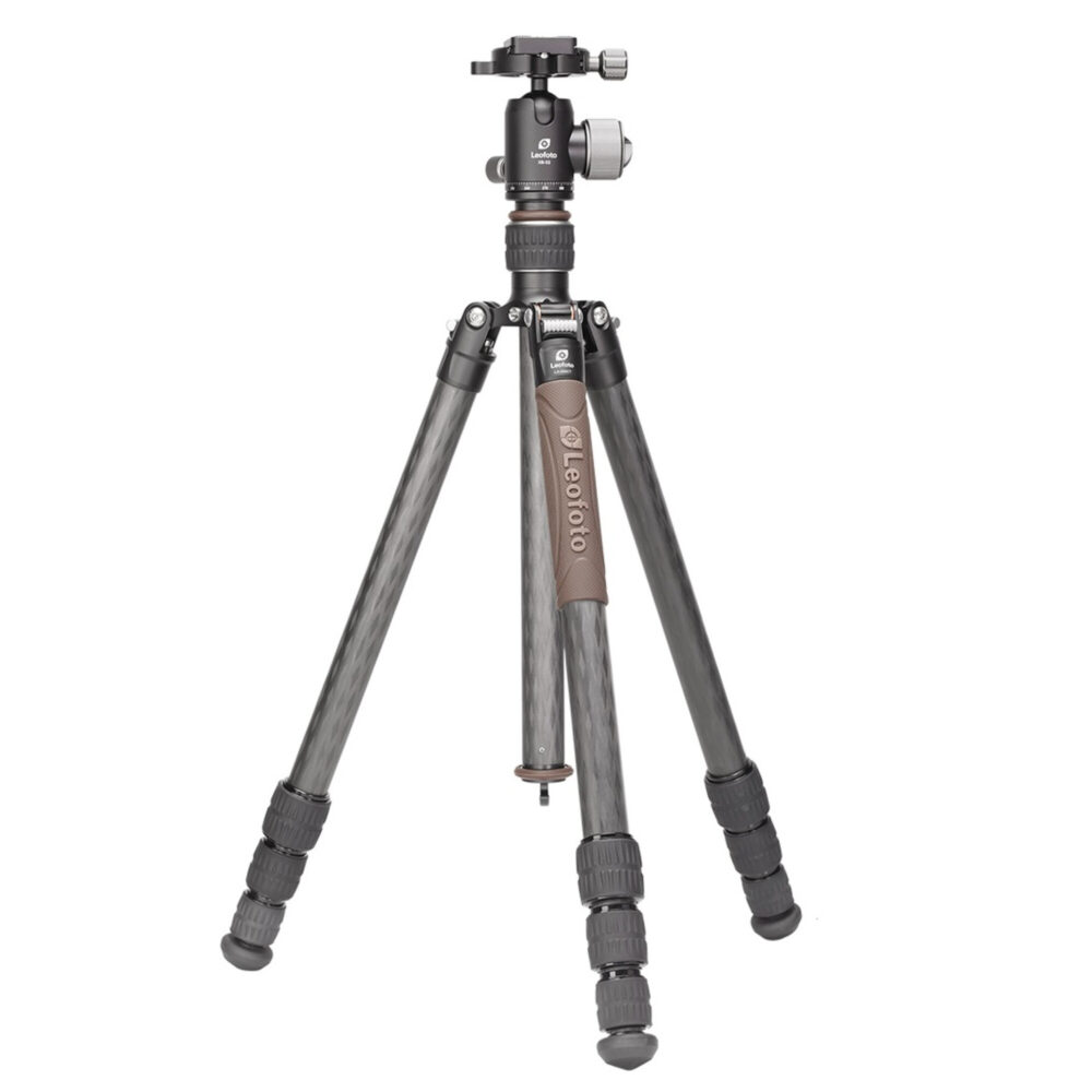 Leofoto LX-254CT Tripod carbon Urban met XB-32 kogelkop, frontaanzicht op witte achtergrond.