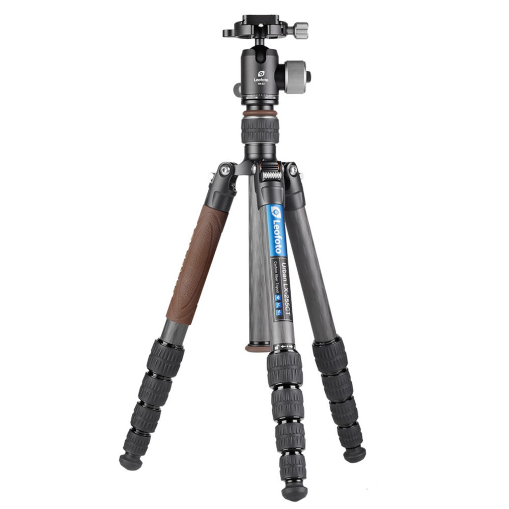 Leofoto LX-255CT Tripod carbon Urban met XB-32 kogelkop frontaanzicht.