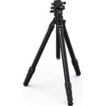 Leofoto LG-324C Tripod volledig uitgeklapt met zwarte carbon poten op studio-achtergrond