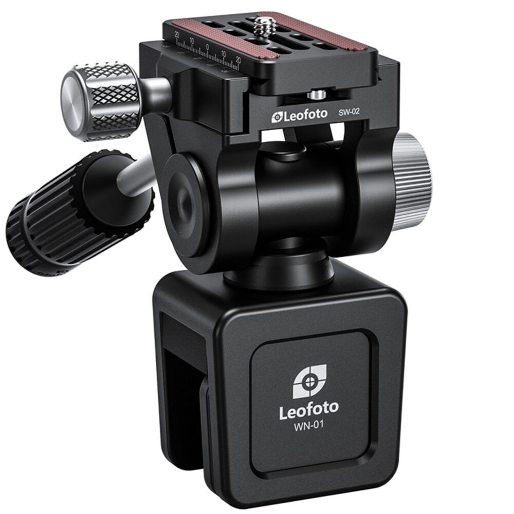 Leofoto WN-01+SW-02 Raamstatief frontaal beeld van raamklem WN-01 met gemonteerde SW-02 2-wegeneiger en bedieningshendel