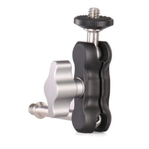 Leofoto AM-1 scharnierende arm compacte Magic Arm met zilverkleurige klem en 1/4 inch schroefdraad op witte achtergrond.