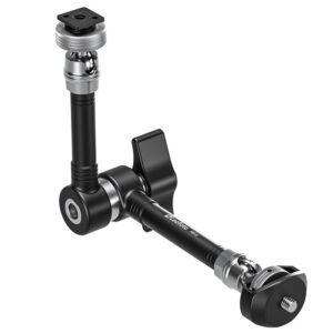 Leofoto AM-6 scharnierende arm compact opgevouwen gelenkarm met kogelkop en 1/4-inch schroef op zwarte achtergrond.