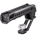 Leofoto AH-2-3 cameracage top handle in zwart aluminium met flitsschoenadapter en vergrendelknop op witte achtergrond.