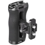 Leofoto CH-7-1 cameracage handgreep met rail schuin vooraanzicht op witte achtergrond.