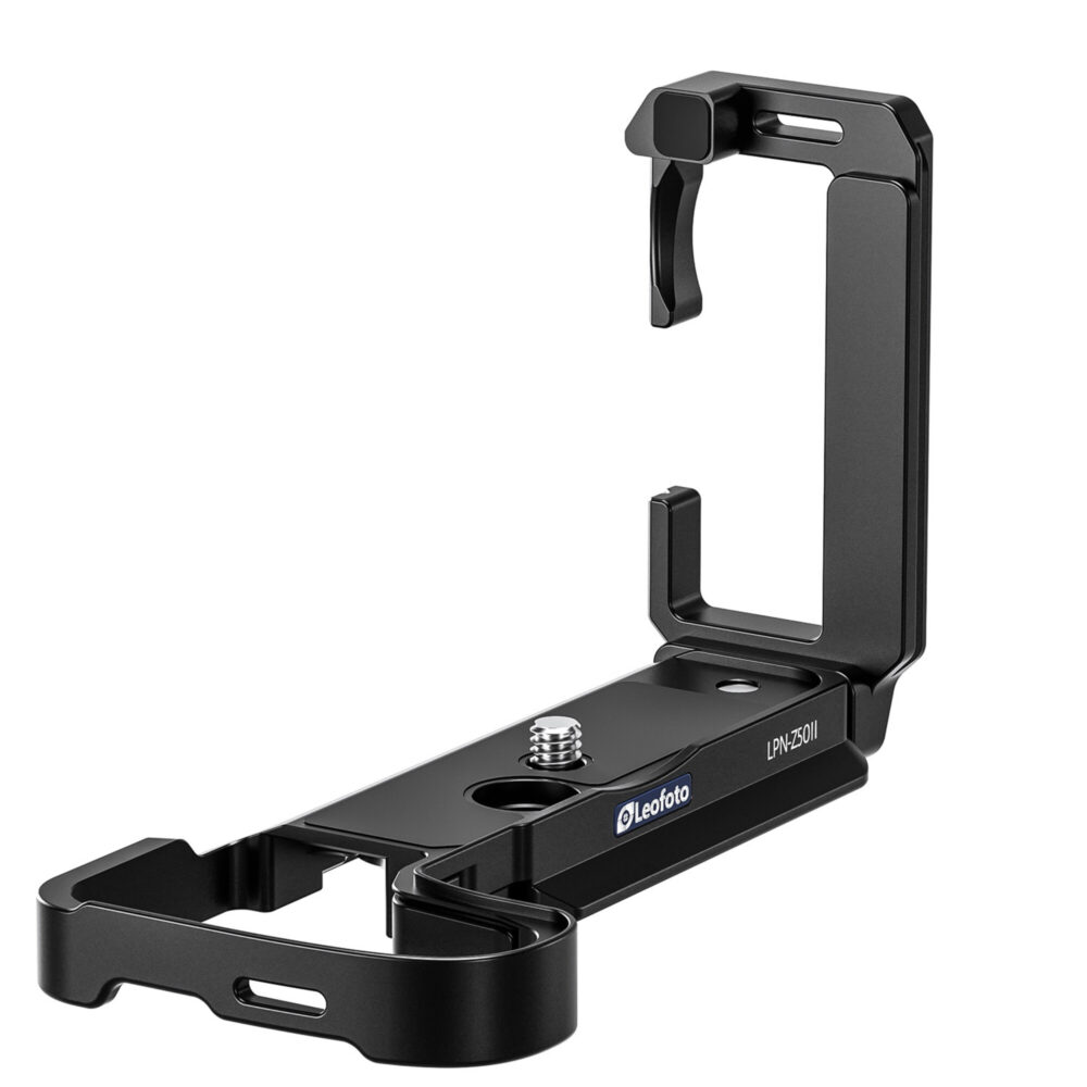 Leofoto LPN-Z50II L-bevestiging perspectiefaanzicht met basisplaat, verticale L-zijde en 1/4-inch statiefschroef.
