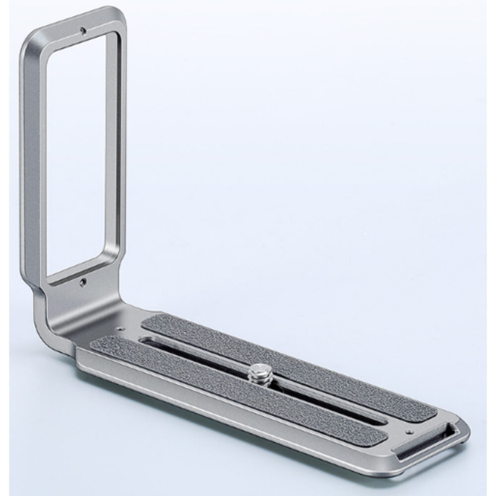 Leofoto UL-01T L-bevestiging titanium statiefplaat in L-vorm staand op witte achtergrond.