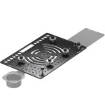 Leofoto LCH-3S Laptophouder schuin bovenaanzicht van geperforeerde aluminium laptoptray met optionele muismat- en bekerhouderadapter ernaast.