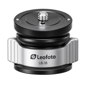 Leofoto LB-38 nivelleerinrichting vooraanzicht van compacte zwarte en zilveren leveling base met 3/8-inch schroef op de topplaat.