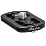 Leofoto P-LH55 snelwisselplaat close-up van zwarte P-PG1 basisplaat met 3/8-inch bevestigingsschroef.