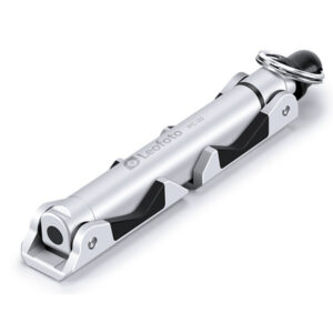 Leofoto PC-20 smartphonehouder zilver compact opgevouwen met Arca-Swiss-voet en 1/4"-schroef met ring aan het uiteinde.