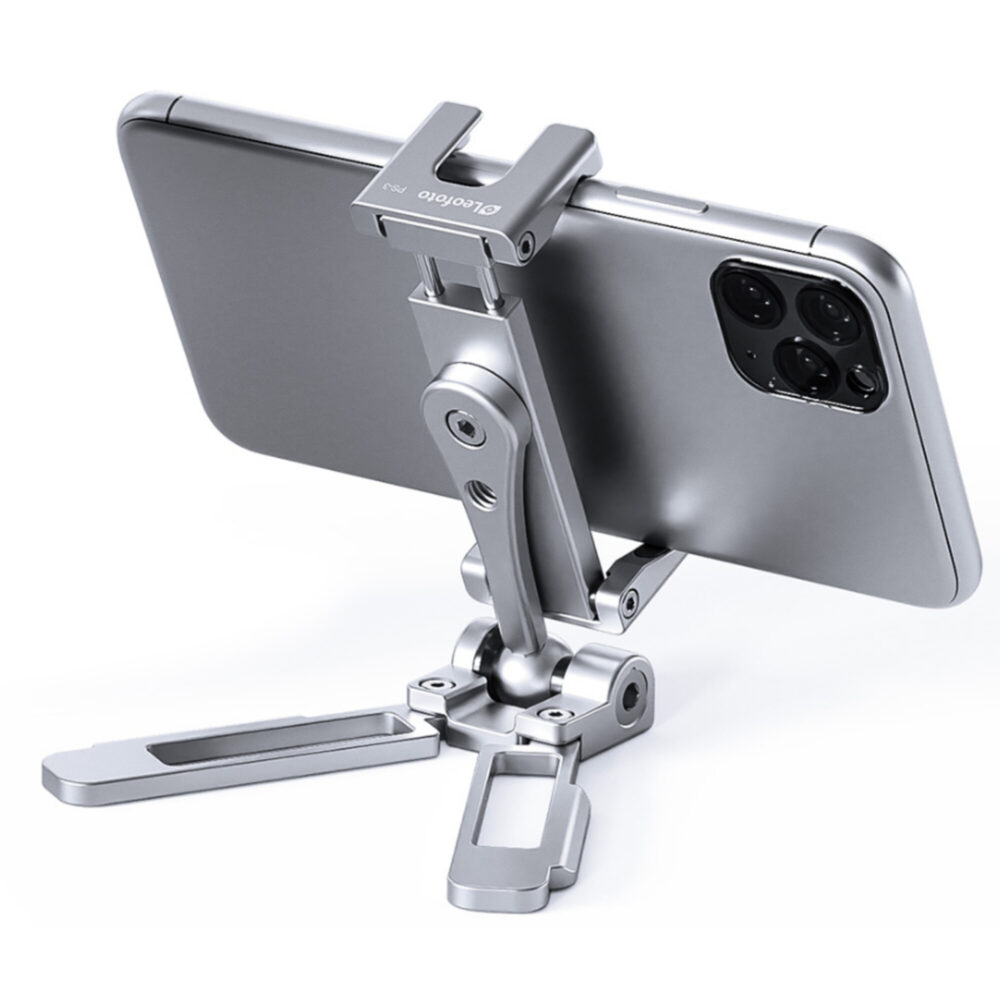 Leofoto PC-3 smartphone houder gebruikt als zilveren tafelstatief met horizontaal geplaatste smartphone.