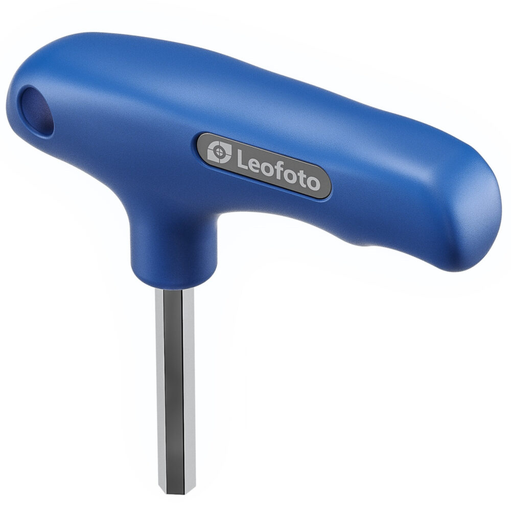Leofoto TB6-45 inbussleutel close-up van blauwe T-handgreep met rechte 6mm inbusstaaf op witte achtergrond.