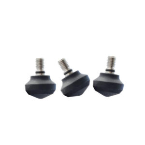 Leofoto LF-25 Statiefvoet set van drie zwarte rubberen 25mm statiefvoeten met roestvrijstalen 3/8-inch schroefdraad op witte achtergrond.