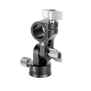 Leofoto HX-25 Uitbreidadapter zijaanzicht van de zwarte kanteladapter met waterpas, vergrendelknoppen en opening voor de middenkolom op witte achtergrond.