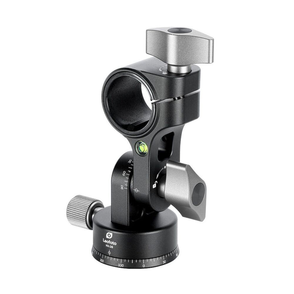 Leofoto HX-28 Uitbreidadapter zijaanzicht van de zwarte kanteladapter met waterpas, vergrendelknoppen en opening voor de middenkolom op witte achtergrond.