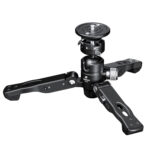Leofoto-Universal-Monopod-Tripod-Base-VD-03-7 Leofoto VD-03 Statiefvoet compact zwart ministatief met drie uitgeklapte poten op witte achtergrond, schuin van voren gezien.