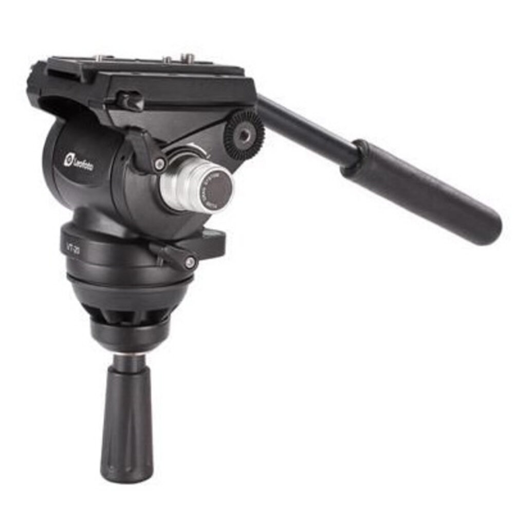 Leofoto VT-20 Videokop vooraanzicht met bedieningsarm en gemonteerde Arca-Swiss snelkoppeling