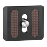 Leofoto NP-30 Snelkoppelingsplaat bovenaanzicht met rubber antislip en 1/4-inch schroef