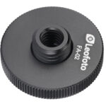 Hotshoe-Adapter bovenaanzicht van ronde aluminium adapter met 1/4 inch binnenschroefdraad.