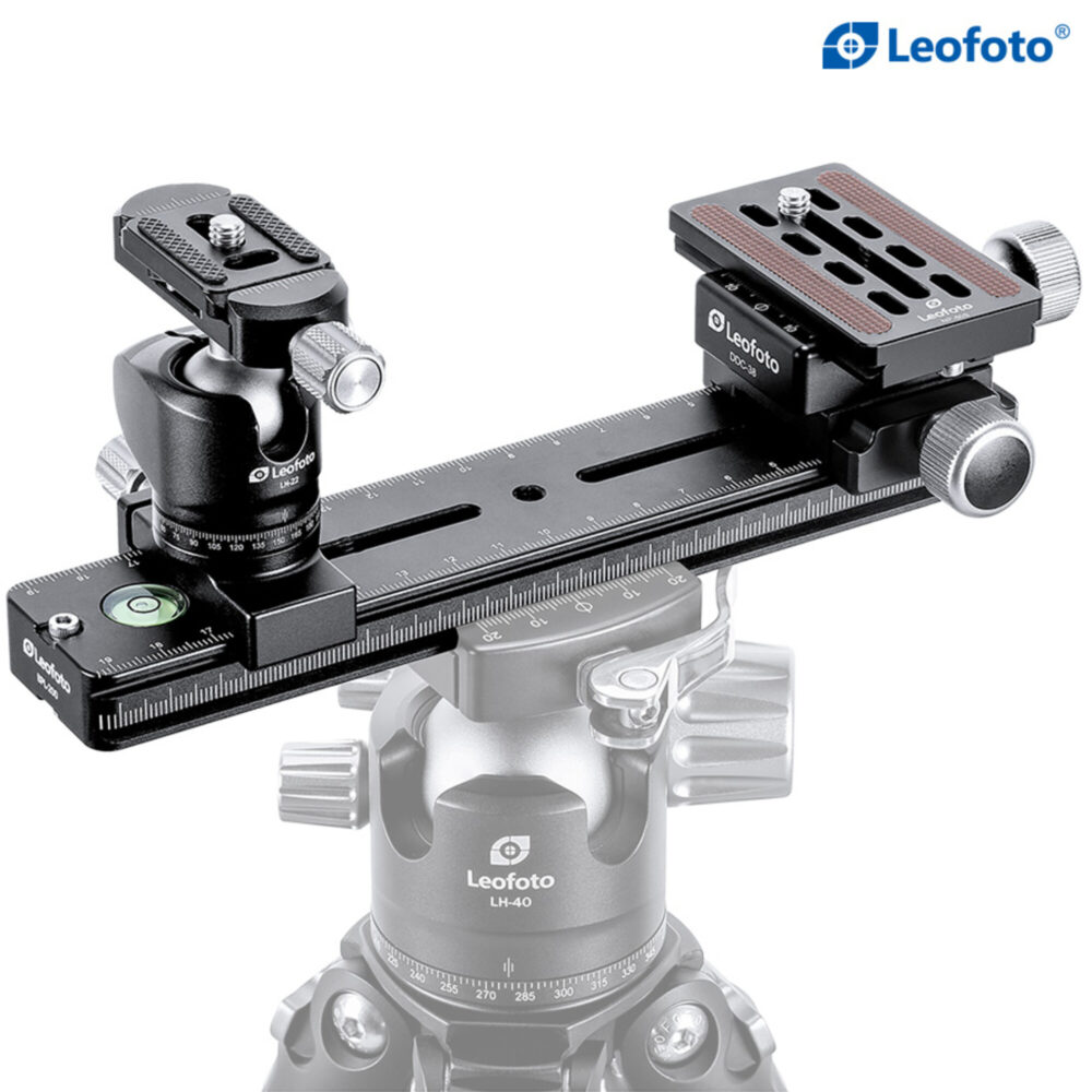 Leofoto FDM-02 Dubbele Houder zijaanzicht met BPL-200 rail, LH-22 kogelkop en DDC-38 kruisklem