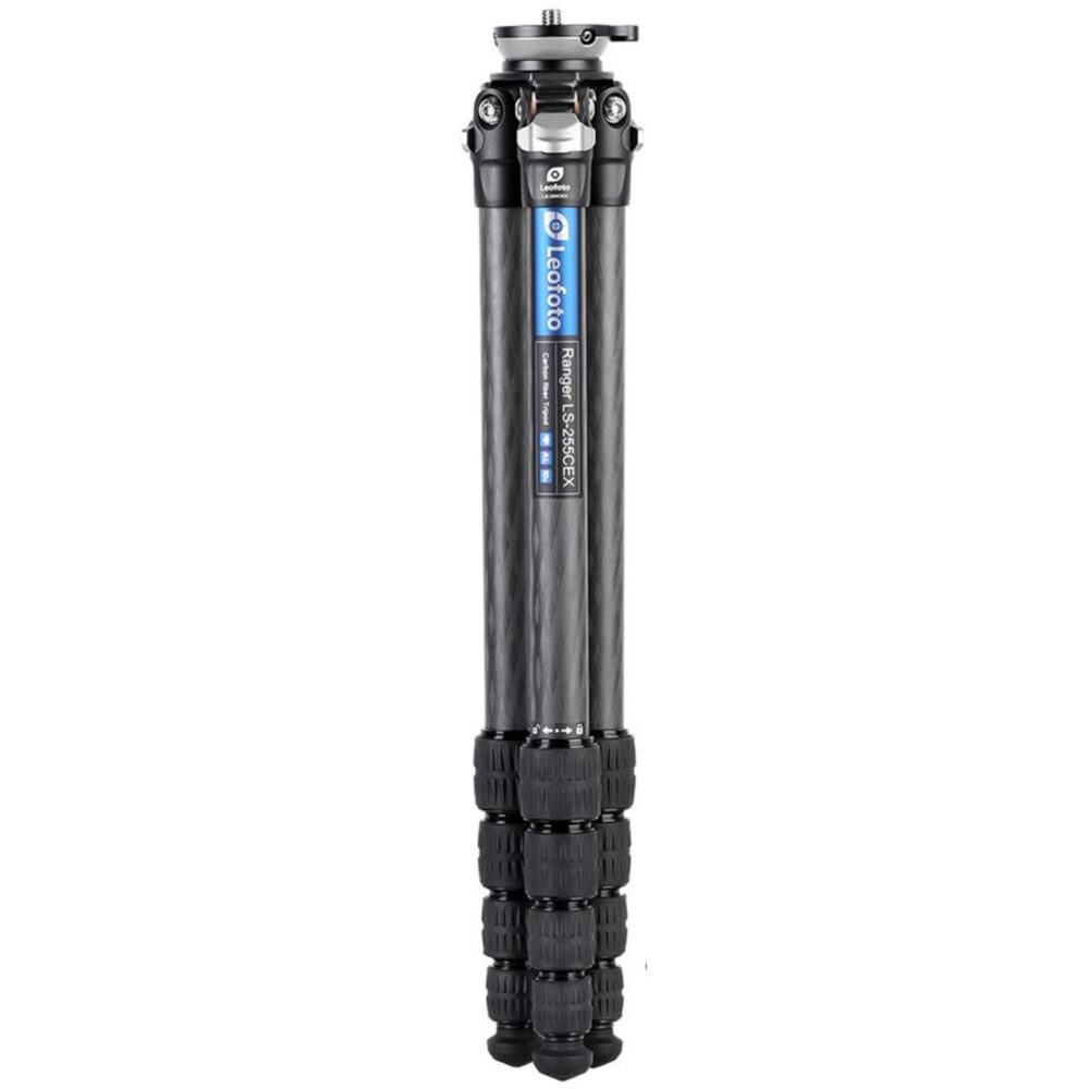 Leofoto LS-255CEX Tripod carbon Ranger Leveling ingeklapt tot compacte transportlengte.