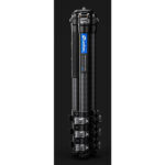 Leofoto LSR-284C Tripod carbon Rapid Ranger detail van semi-automatisch scharnier en topplaat.