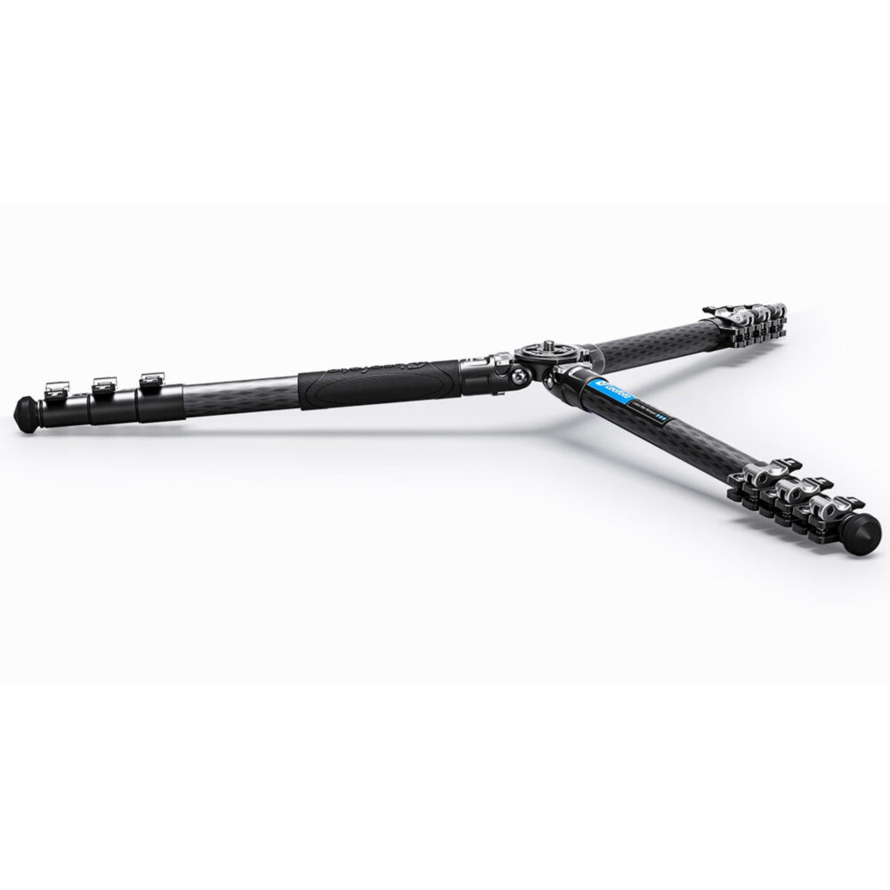 Leofoto LSR-284C Tripod carbon Rapid Ranger extreem laag bij de grond voor macro-opnamen.