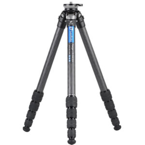 Leofoto LS-255CEX Tripod carbon Ranger Leveling volledig uitgeklapt met drie poten.
