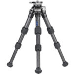 Leofoto LS-223CEX Tripod op maximale hoogte met tweeledig uitschuifbare poten.