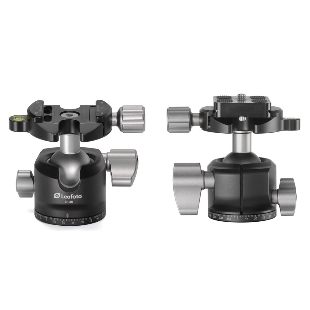 Leofoto LS-254C Tripod detail van LH-30 kogelkop met panoramaring en frictieregeling.