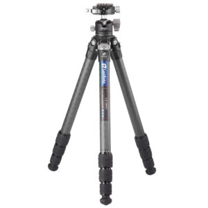 Leofoto LS-284C Tripod carbon Ranger volledig uitgeklapt met panorama kogelkop LH-30PCL vooraanzicht.
