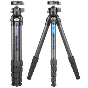 Leofoto LS-285C Tripod set met twee hoogtestanden naast elkaar en gemonteerde middenkolom.