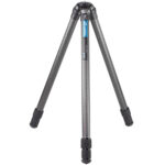 Leofoto LS-323C Tripod carbon Ranger volledig uitgeklapt met tweeledige poten en rubbervoeten.